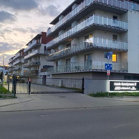 Kolobrzeg Apartament 2 Pokojowy Bursztynowe Apartamento Exterior foto