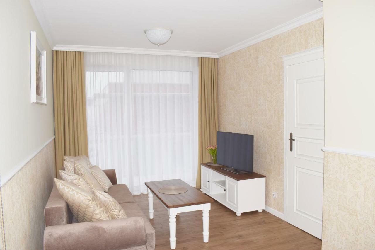 Kolobrzeg Apartament 2 Pokojowy Bursztynowe Apartamento Exterior foto